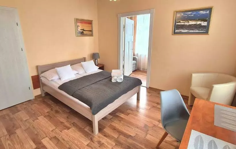 ペンション Bursztynowa Przy Morzu   1 Minuta Do Plaży
