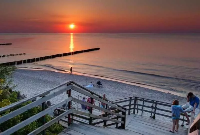 ペンション Bursztynowa Przy Morzu   1 Minuta Do Plaży