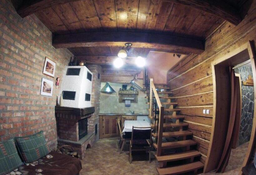 펜션 Domek W Szczyrku