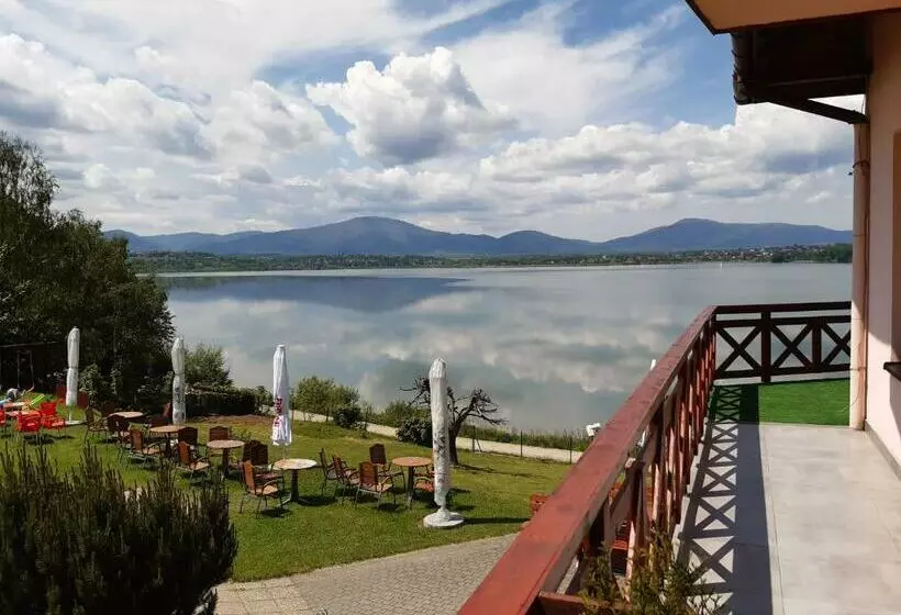 Majatalo O.w. Lazur Nad Jeziorem