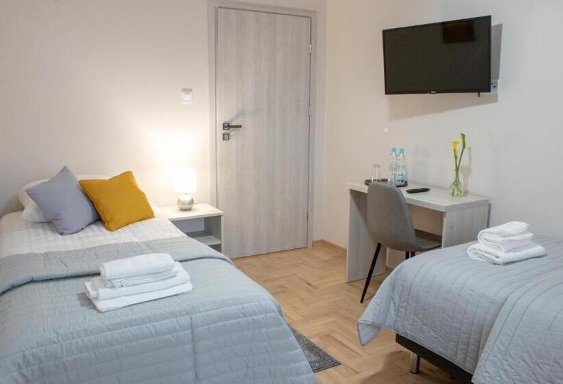 بنسيون Podomek