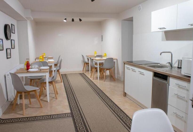 بنسيون Podomek