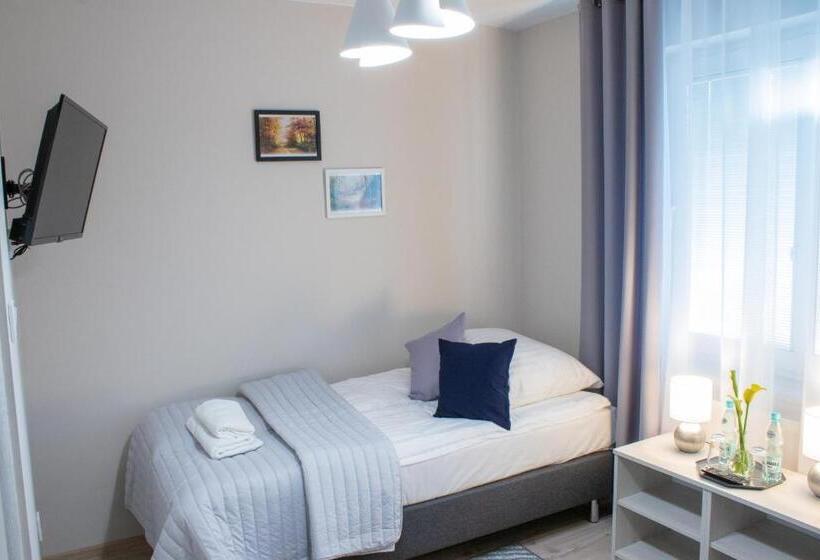 بنسيون Podomek