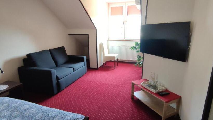 膳宿费 Rancho Colorado