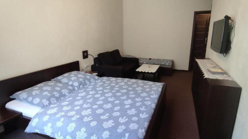 膳宿费 Rancho Colorado