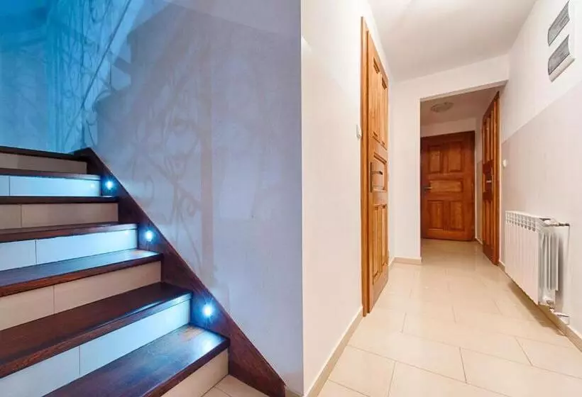 ペンション Willa Chaber