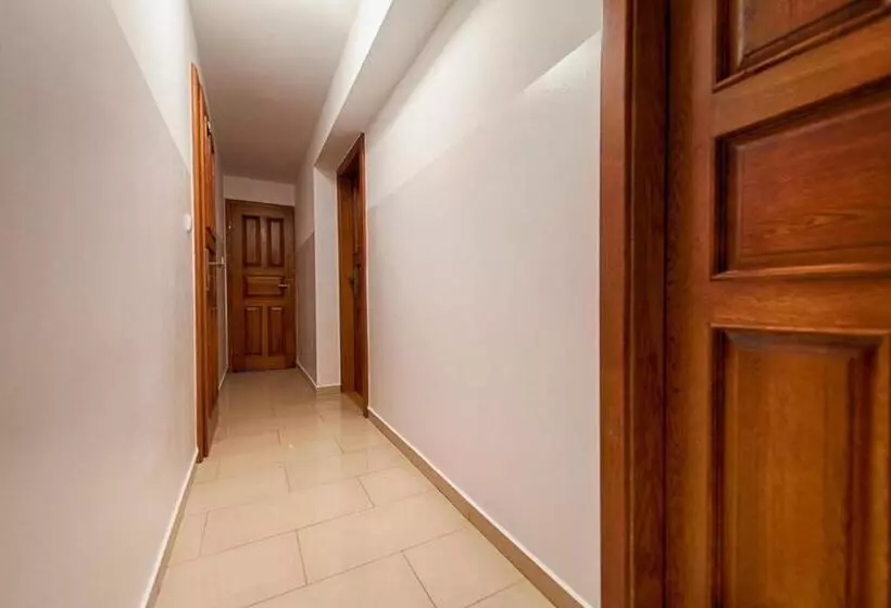 ペンション Willa Chaber