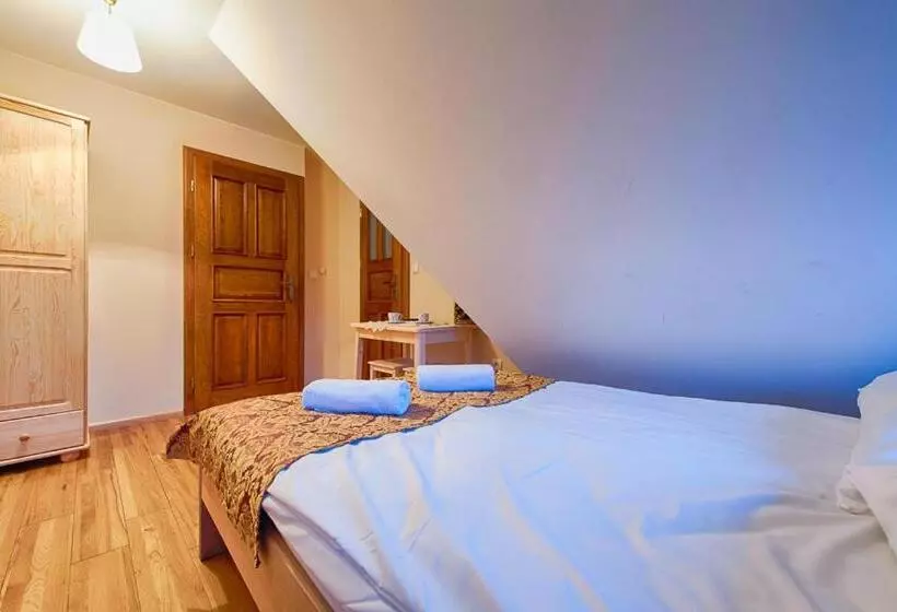 ペンション Willa Chaber