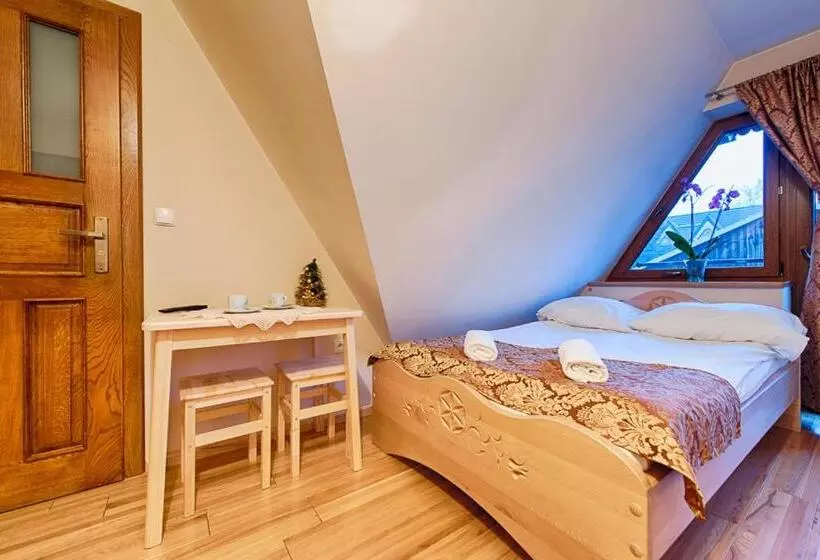 ペンション Willa Chaber