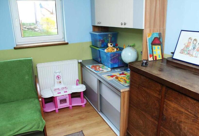 پانسیون Willa Górskie Retro