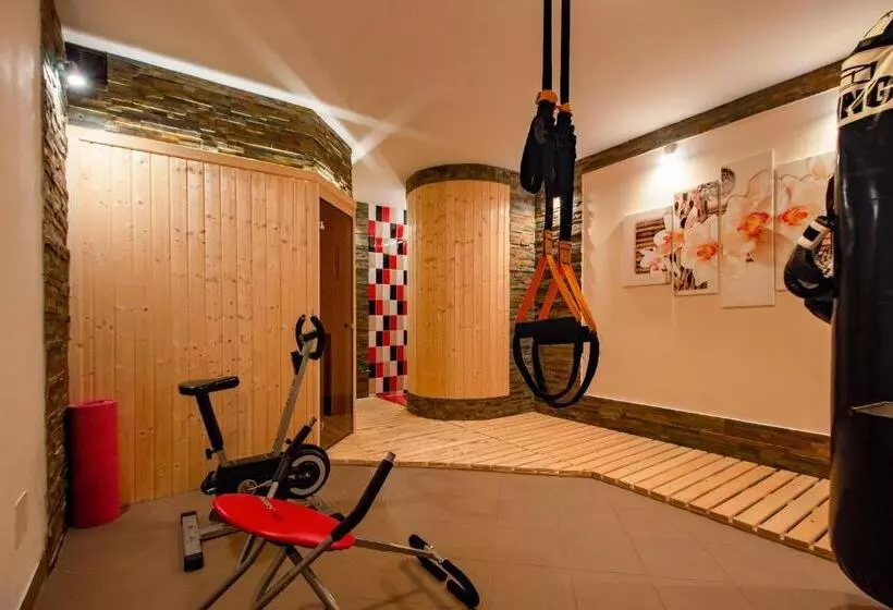 پانسیون Willa Szmaragd   śniadania   Zniżki Na Termy   Sauna   Bilard   Stoki Narciarskie