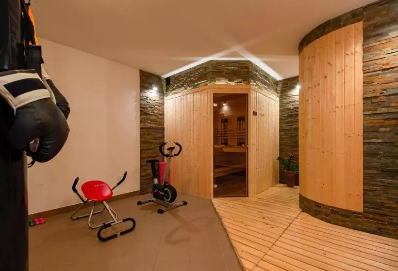 پانسیون Willa Szmaragd   śniadania   Zniżki Na Termy   Sauna   Bilard   Stoki Narciarskie