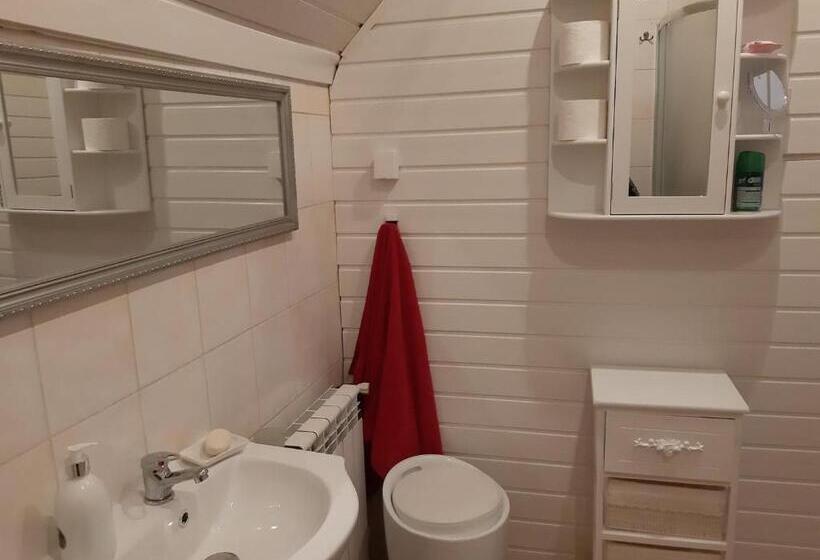 Pensió Zajazd Ponikiew   Noclegi Wadowice