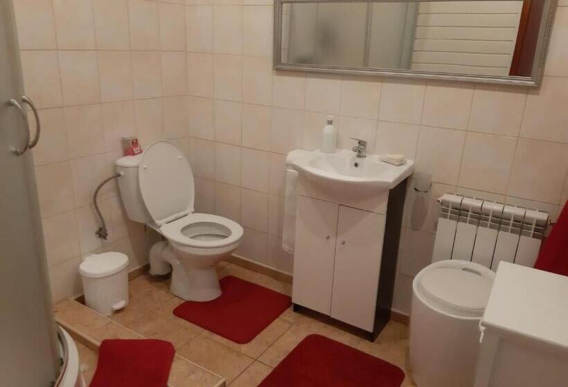 Pensió Zajazd Ponikiew   Noclegi Wadowice