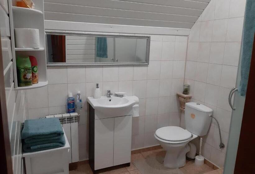 Pensió Zajazd Ponikiew   Noclegi Wadowice