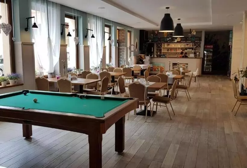 Lomakeskus Ow Krakus I   Pokoje I Domki