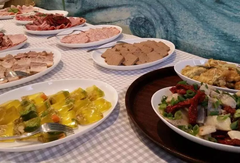 Lomakeskus Ow Krakus I   Pokoje I Domki