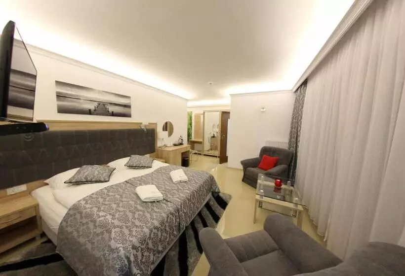 Lomakeskus Wichrowe Wzgórze Chmielno