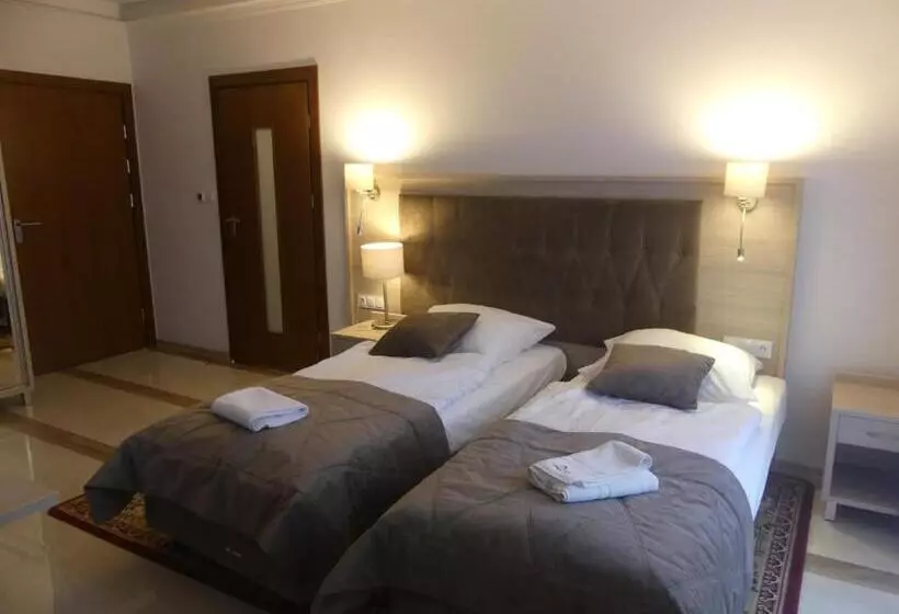 Lomakeskus Wichrowe Wzgórze Chmielno