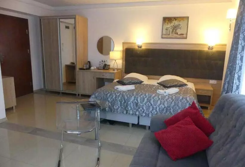 Lomakeskus Wichrowe Wzgórze Chmielno