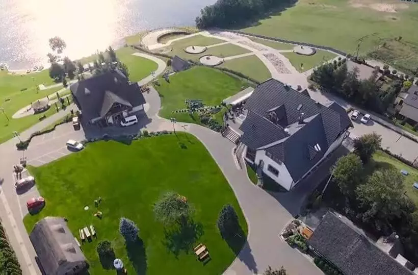 Lomakeskus Wichrowe Wzgórze Chmielno