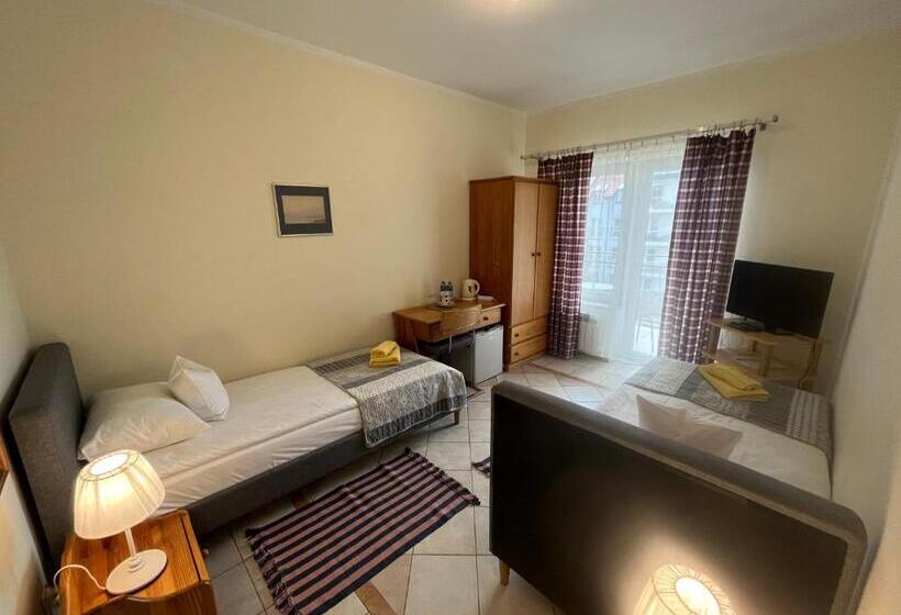 旅馆 Gościniec Jantar