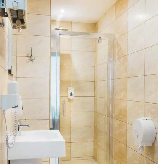 Retkeilymaja Ik B&b Pod Dębami