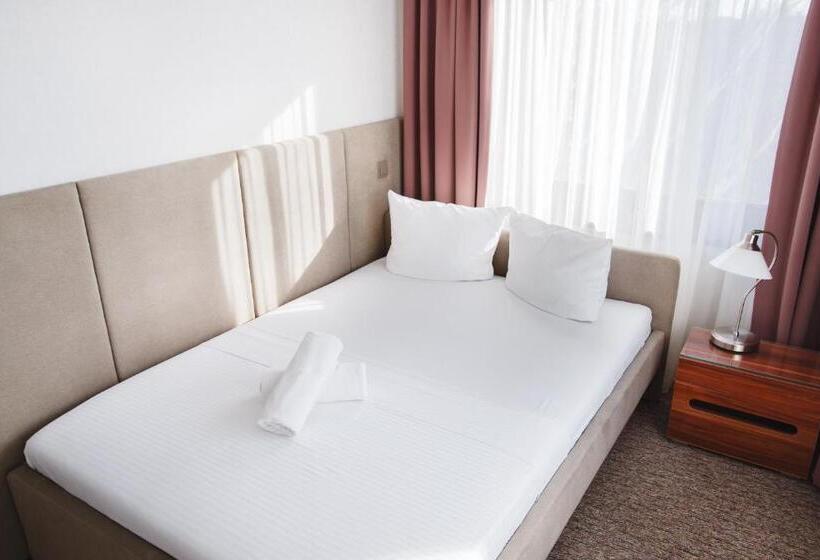 فندق صغير Ik B&b Pod Dębami