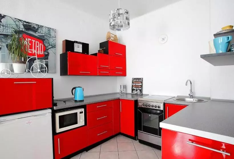 Retkeilymaja Red Bike Apart S