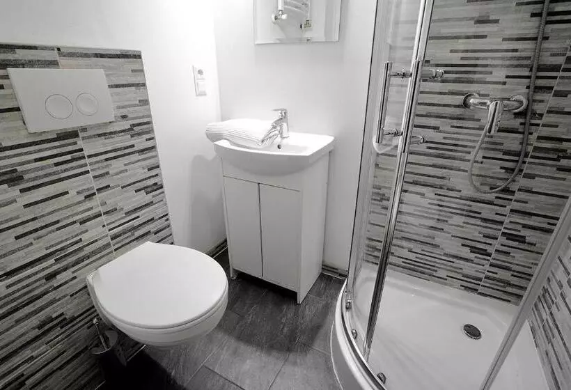 Retkeilymaja Red Bike Apart S