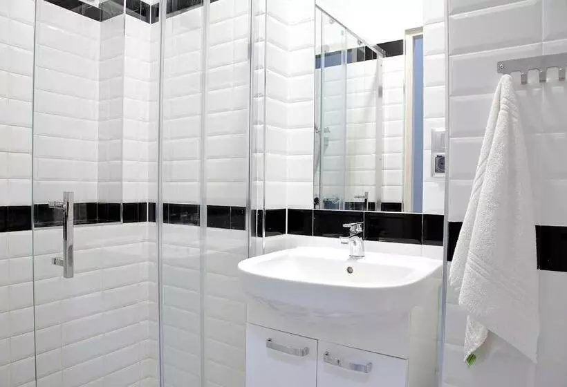 Retkeilymaja Red Bike Apart S