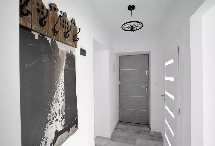 Retkeilymaja Red Bike Apart S