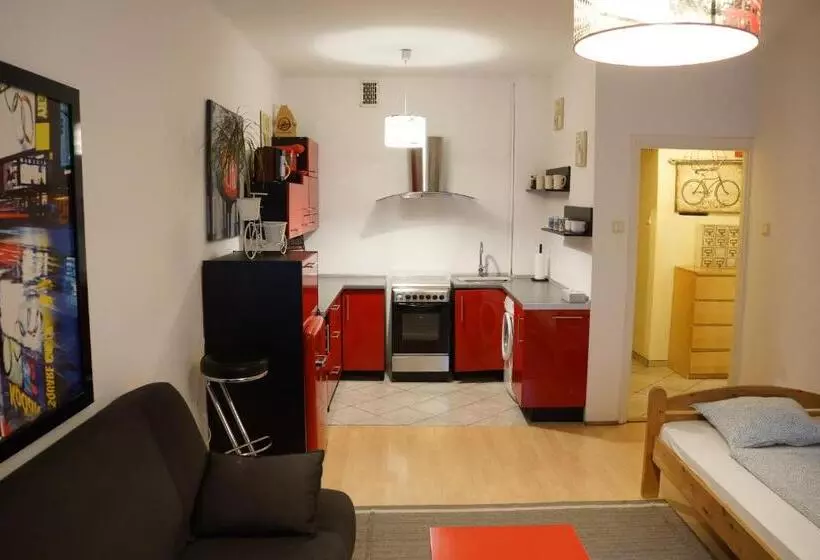 Retkeilymaja Red Bike Apart S