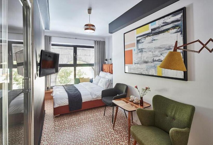 تختخواب و صبحانه Bez Kantów Art Rooms