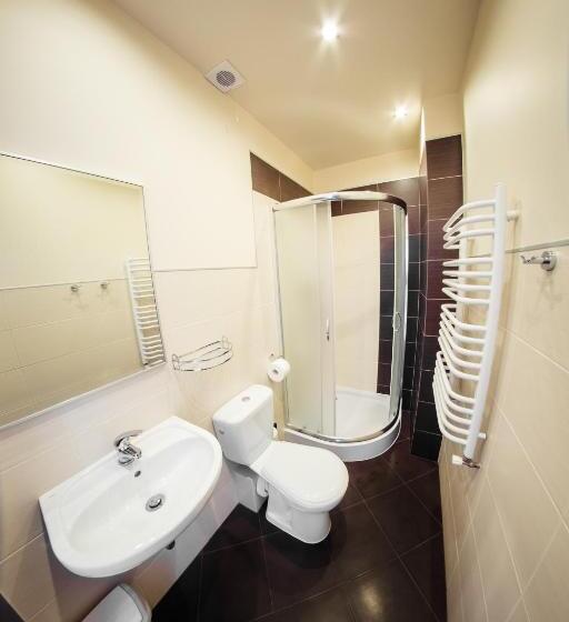 ベッドアンドブレックファースト Camelot