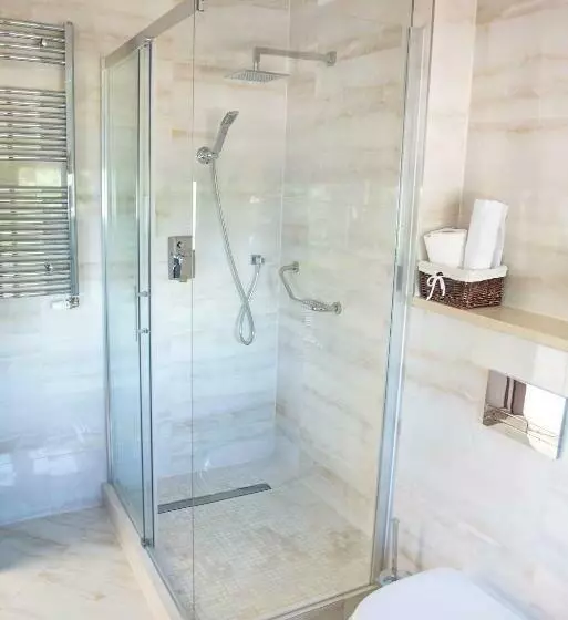 Aamiaismajoitus (B&B) Columbus Ustka   Limanowskiego 1