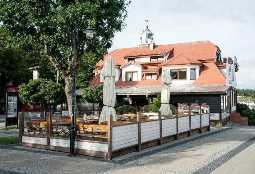 Aamiaismajoitus (B&B) Columbus Ustka   Limanowskiego 1