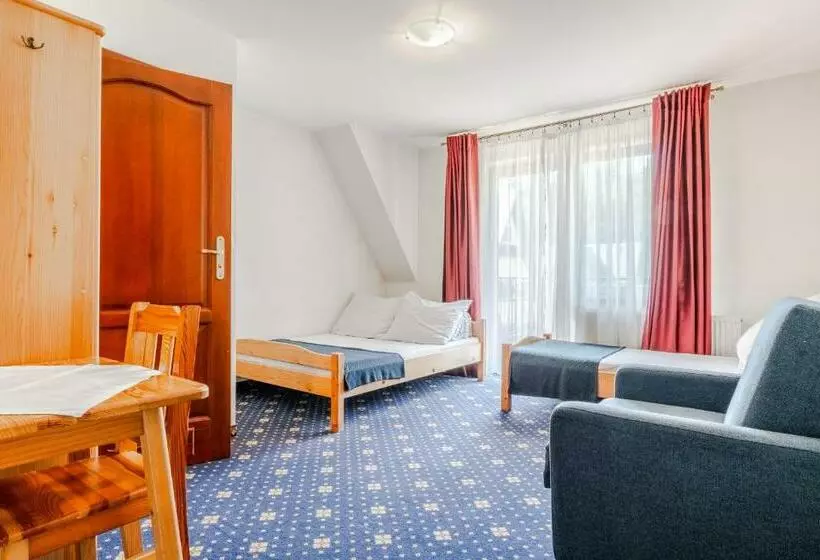 Aamiaismajoitus (B&B) Dunajecki Dworek