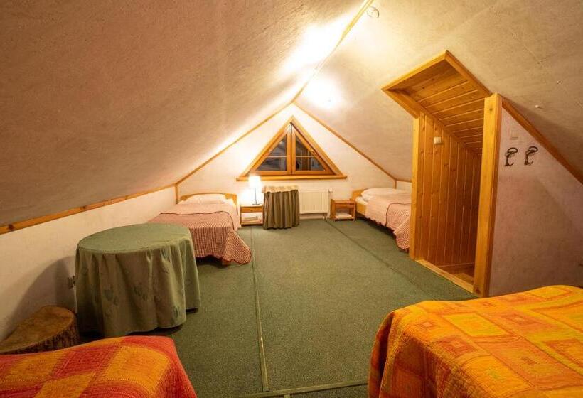 تختخواب و صبحانه Gościniec Dębowa Gazdówka