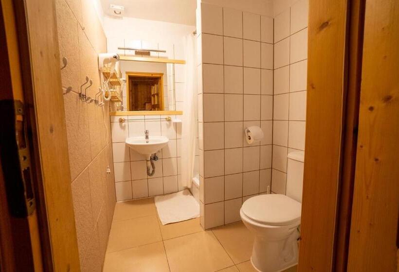 تختخواب و صبحانه Gościniec Dębowa Gazdówka