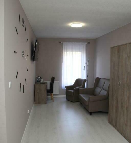 تختخواب و صبحانه M&m Spanie