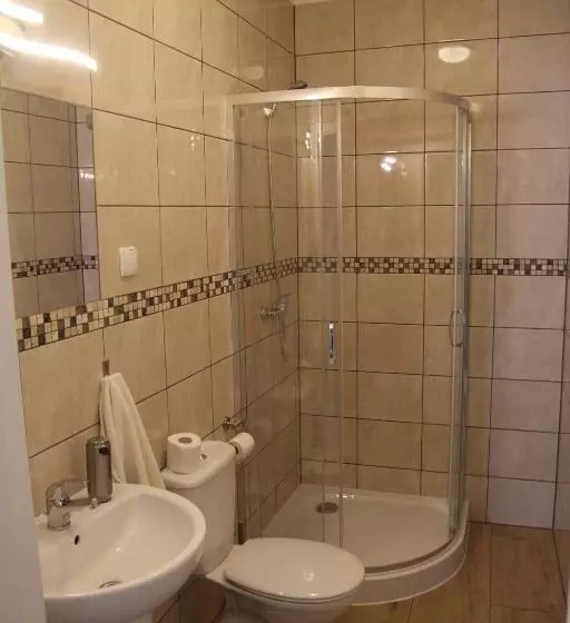 تختخواب و صبحانه M&m Spanie