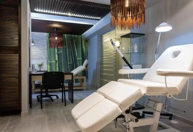 Aamiaismajoitus (B&B) Nawigator Spa