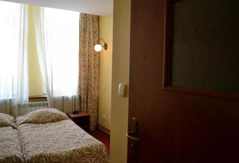 Aamiaismajoitus (B&B) Noclegi Sezam