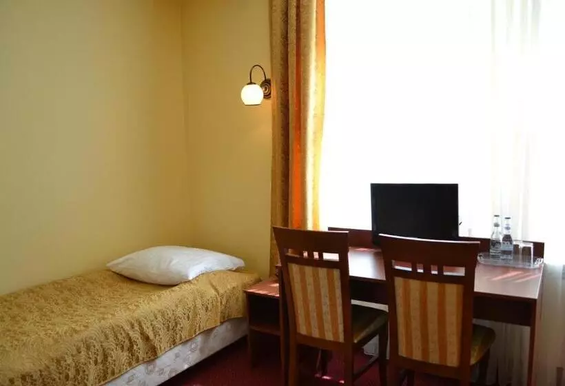 Aamiaismajoitus (B&B) Noclegi Sezam