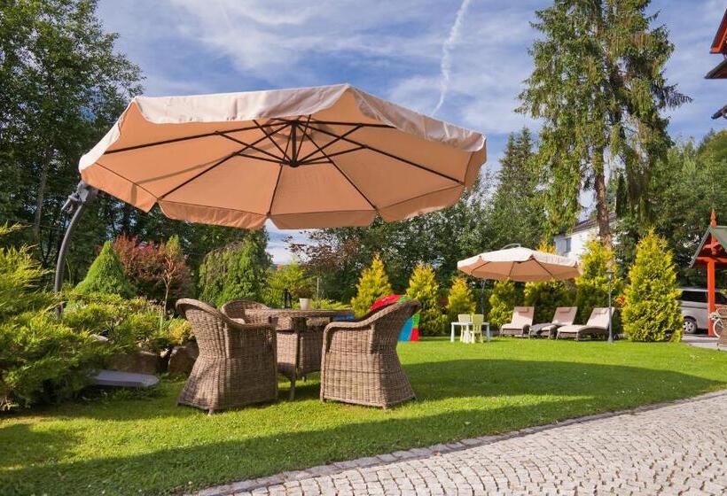 مبيت وإفطار Willa Trela