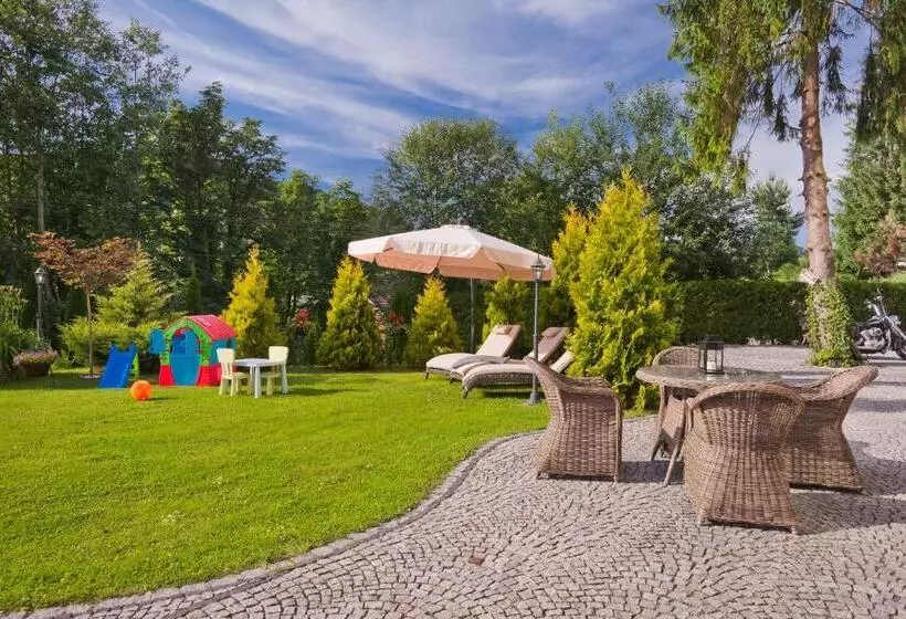 Aamiaismajoitus (B&B) Willa Trela