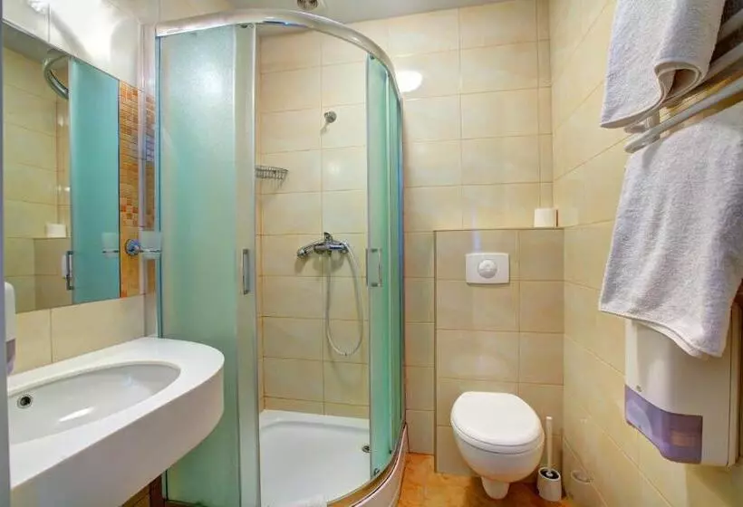 Hostel Evotel