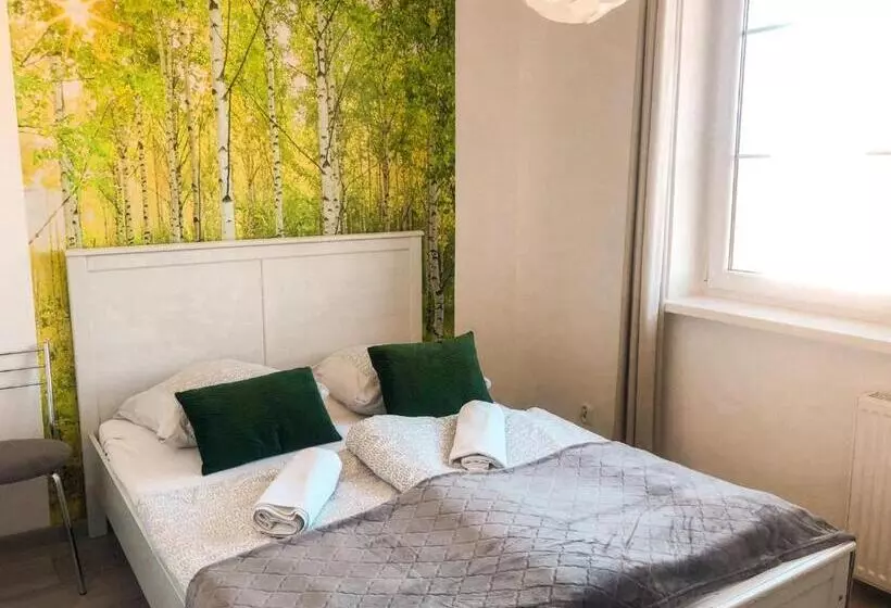 Hostel Przed świtem