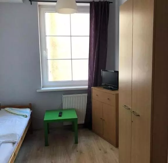 Hostel Przed świtem